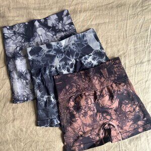 Set of 3 Workout Shorts (Size L) With Butt Scrunch, Compression